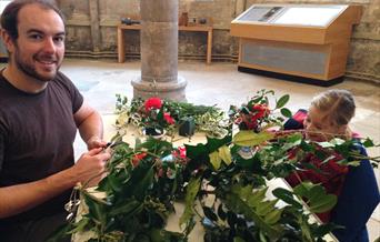 Wells Cathedral FREE Family Christmas Holiday Workshop and Christmas Trails