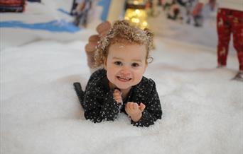 Image of playing in the snow play