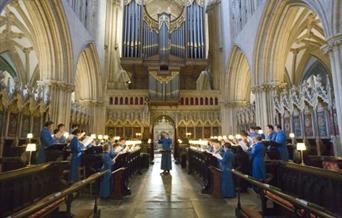 REMEMBRANCE SUNDAY REQUIEM at Wells Cathedral