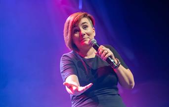 Laura Lexx Comedian