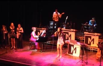 Music Makers: The Concert Carousel