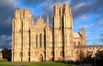 NEW MUSIC WELLS: AN EVENING WITH THE MASTER OF THE QUEEN'S MUSIC at Wells Cathedral