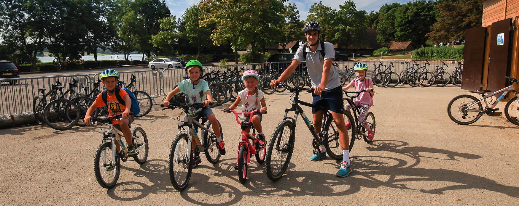 Cyclists at Bewl Water