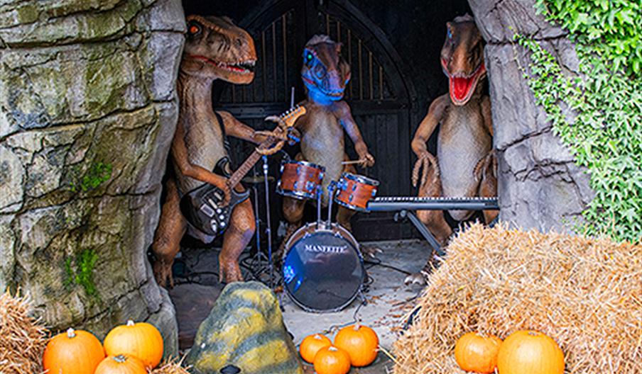 dino pumpkin escape
