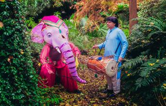 Sonia Sabri - The Elephant & the Drummer