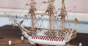 The Arts and Crafts of Napoleonic Prisoners of War