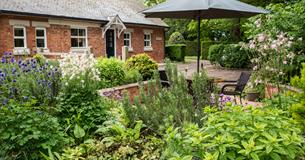 Copse Cottage - garden 
