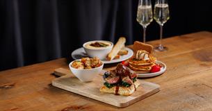 Valentine's Menu at The Lydiard Beefeater