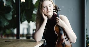 Charlotte Spruit (Violin)