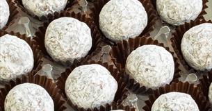 Chocolate Masterclass - Champagne Truffles