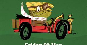 Outdoor Theatre: Wind and the Willows at Lacock Abbey