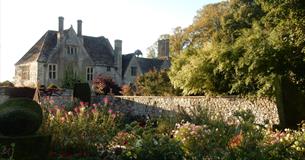 Avebury Manor Garden, Alexander Keiller Museum and Stone Circle