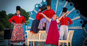 Outdoor Theatre: Pride and Prejudice at Lacock Abbey