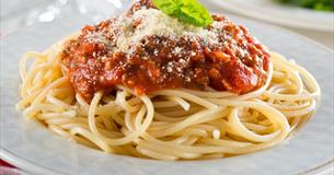 8+ Holiday Club - Spaghetti Bolognaise & Muffins