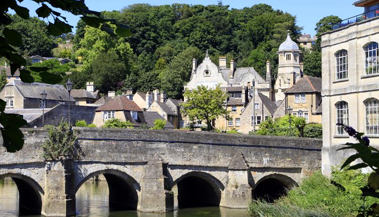 The Town Bridge (C) Chris Lock