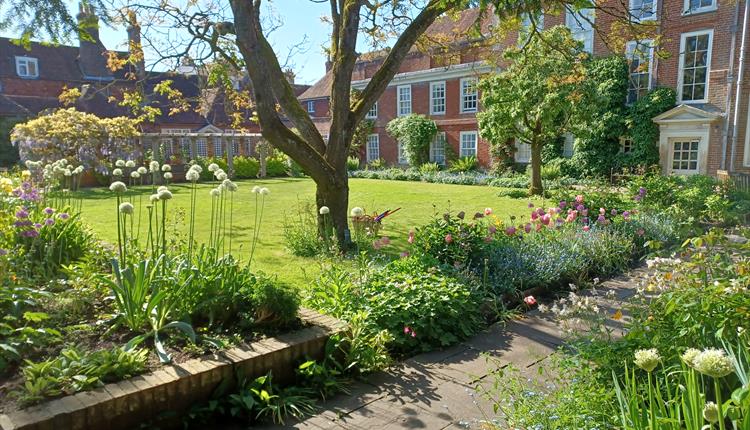 Northumbrian Pipers at Mompesson House – Music in the Garden