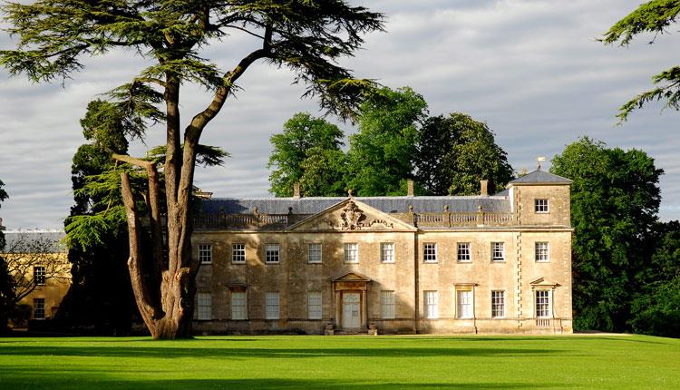 Lydiard House Swindon, Summer Country House Garden