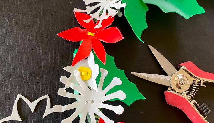 Alternative Christmas Wreath with Anya Beaumont
