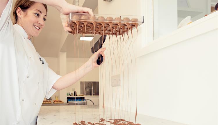 Chocolate Rocher Making Experience