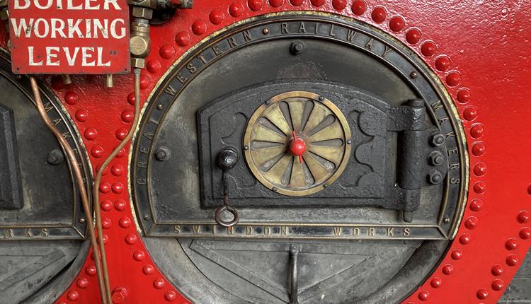 Crofton Beam Engines Celebrates Season Finale, celbrating Railway 200 and welcomes traction engines back to Crofton.