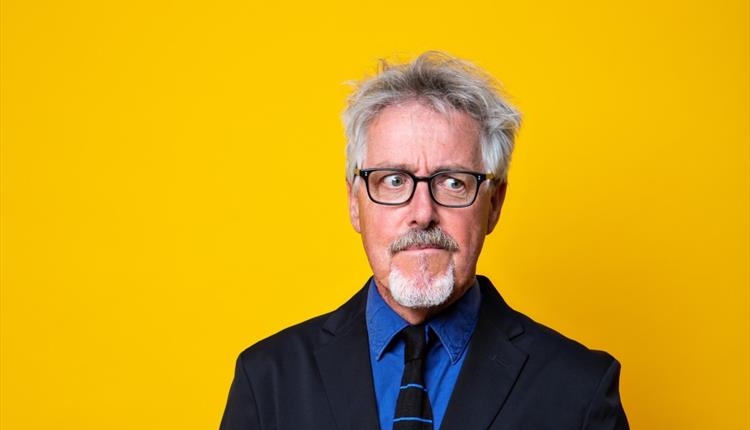 Griff Rhys Jones: The Cat's Pyjamas