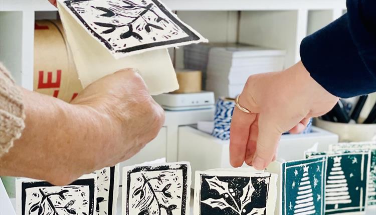 Festive Lino Printing with Hannah Cantellow Printmaker