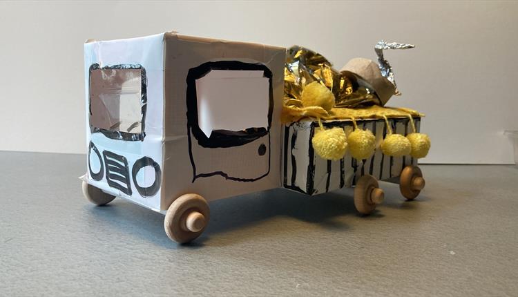 Junk Model Carnival Float