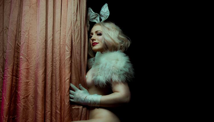 Hundred Watt Club - An evening of burlesque, drag & vaudeville