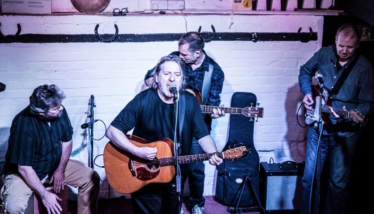 Live Music for a Lazy Sunday afternoon at Crofton