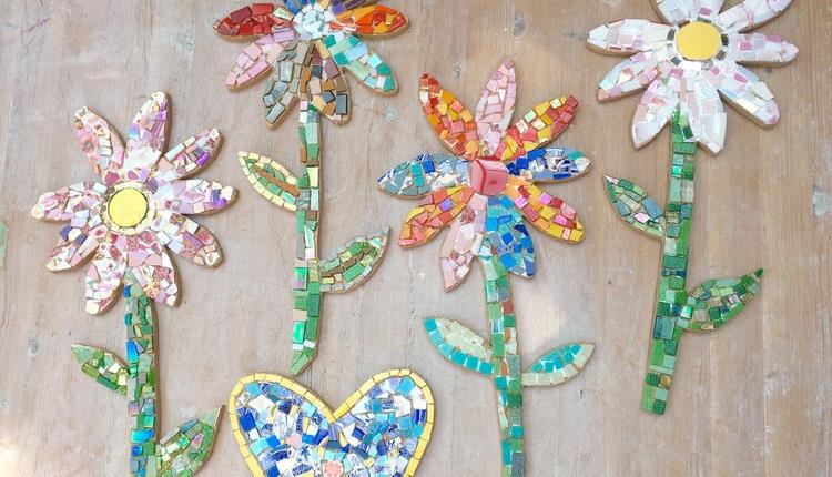 Mosaic Flowers with Emma Leith