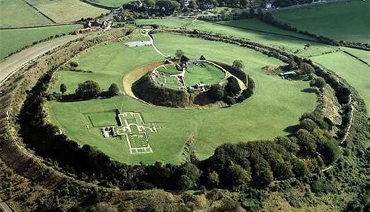 Course: Old Sarum & New Sarum - A Tale of Two Cities