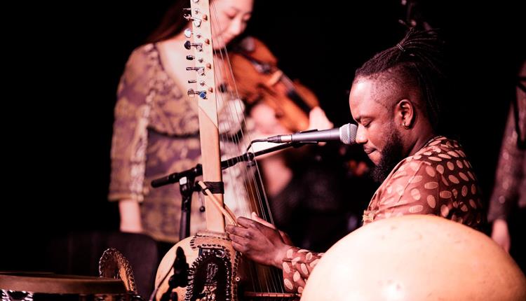 SINFONIA CYMRU WITH SIDIKI DEMBÉLÉ