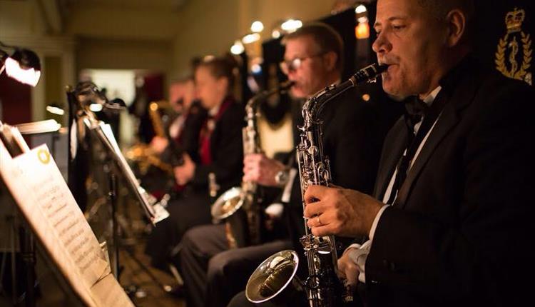 CHRISTMAS CAROL CONCERT -  Army Medical Services Band