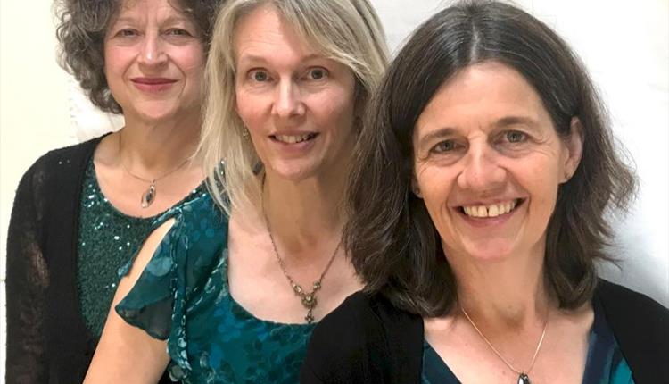 Trio Paradis: A Tour of the British Isles