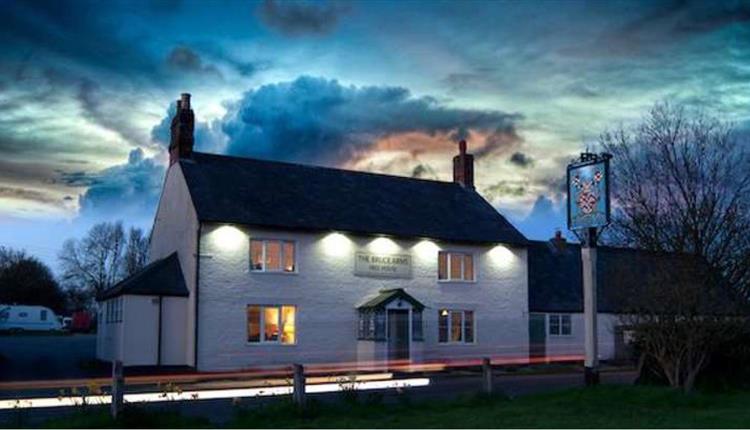 THE BRUCE ARMS ILLUMINATED CHRISTMAS MARKET