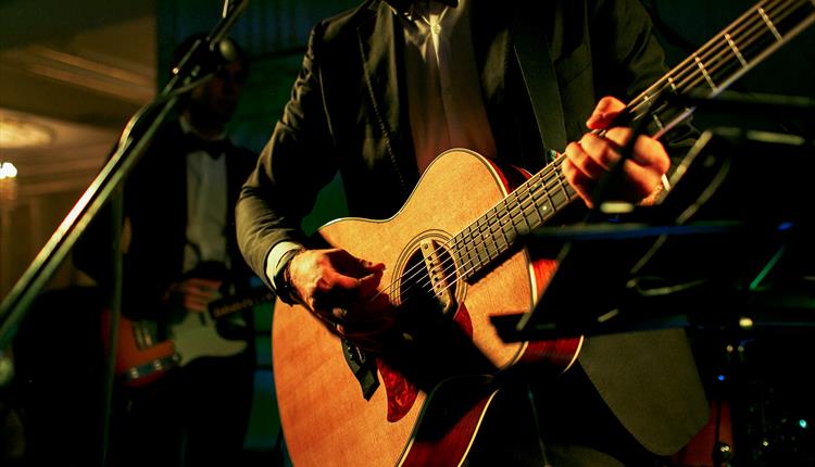 Live Music in the Shelburne Restaurant
