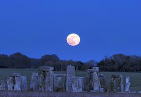 Moons and Megaliths at the Stonehenge Planetarium