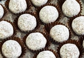 Chocolate Masterclass - Champagne Truffles