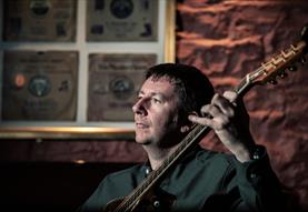 Daoiri Farrell - World Renowned Authentic Irish Folk Musician