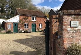 Stable Cottage - entrance