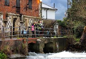 Salisbury's Chequered History Guides