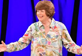 Pam Ayres