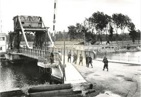Pegasus Bridge: The Capture, Defence and Relief of the Caen Canal and River Orne Bridges on D-Day