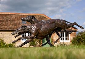 Sculpture exhibition: Between Times