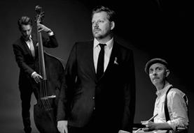Iford Manor Jazz Festival: The Martin Sjöstedt Trio - Scandi Jazz On A Summer's Night With Special Guest, Vocalist Ian Shaw