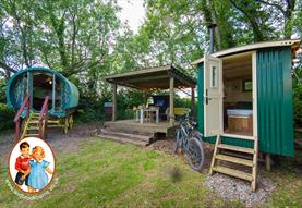 Widbrook Barns - Shepherd's Hut and Gypsy Caravan