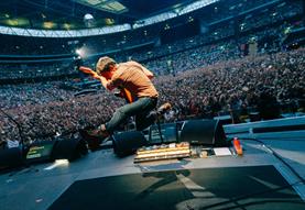 blur: Live at Wembley Stadium
