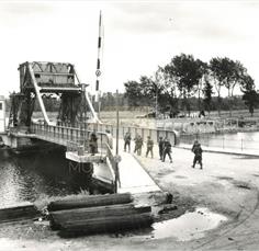 Pegasus Bridge: The Capture, Defence and Relief of the Caen Canal and River Orne Bridges on D-Day