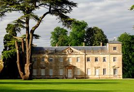 Lydiard House Swindon, Summer Country House Garden