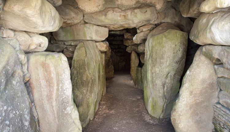 West Kennet Long Barrow - Visit Wiltshire